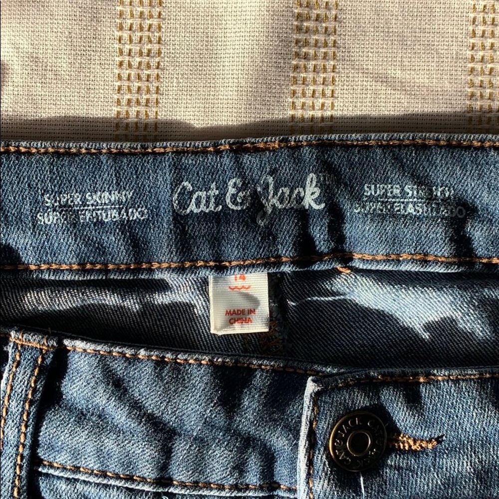 Cat & jack jeans - Picture 2 of 4